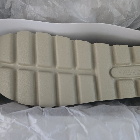 NEW Koolaburra By UGG Tizz Tan Platform Sandals with Velcro Straps Size 8 - Picture 12 of 12